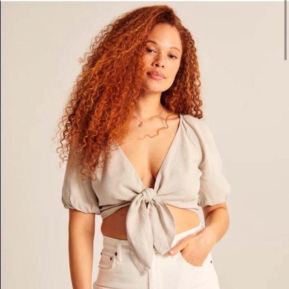Abercrombie Cropped Tie-Front Linen Blend Top